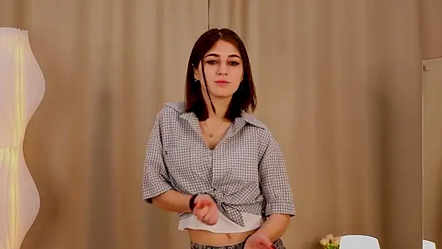 HaIinaDifabio online show from February 1, 6:12 am