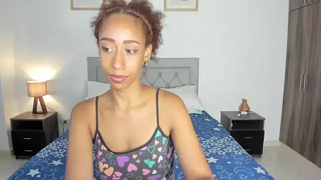 Snapshot of Jadeobi_ chatting on February 4, 2:23 pm Jadeobi online show from February 4, 2:23 pm