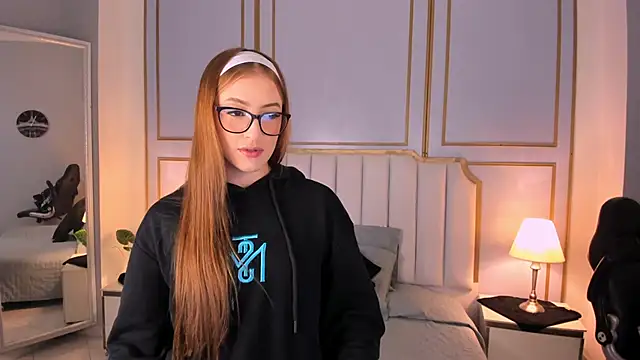 Nicol 6 online show from February 4, 12:11 pm