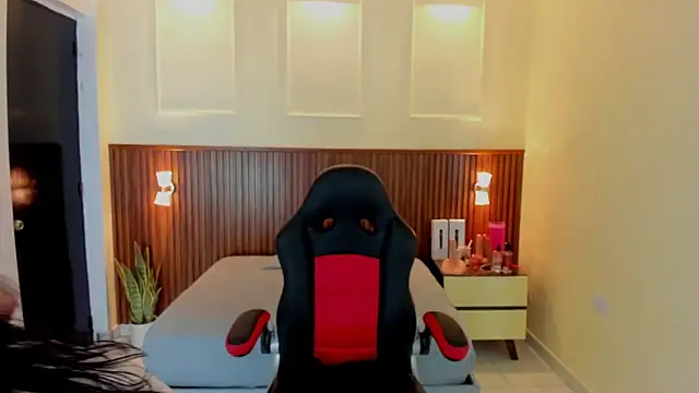 Snapshot of MARIE_TAPNER chatting on March 30, 12:39 pm MARIE TAPNER online show from March 30, 12:39 pm