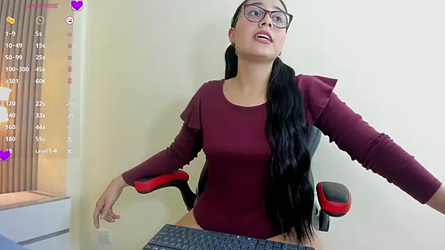 BELLA STONE3 online show from February 26, 7:46 pm