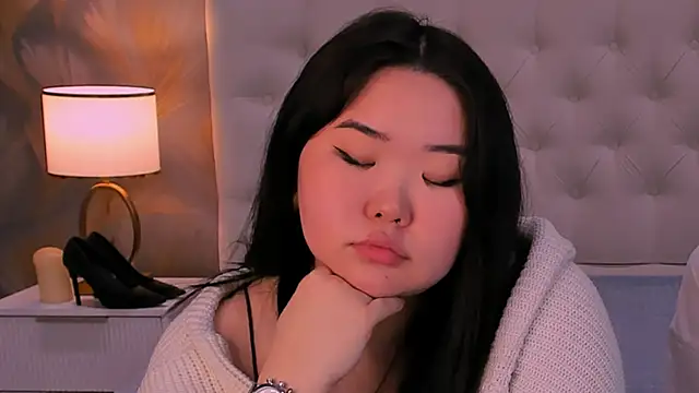 Snapshot of YUMI_G chatting on February 8, 3:48 pm YUMI G online show from February 8, 3:48 pm