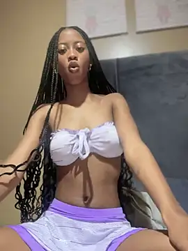 Snapshot of diamond_Ines chatting on February 2, 12:20 am diamond Ines online show from February 2, 12:20 am