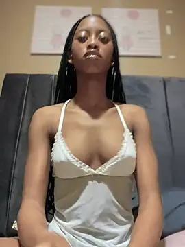 Snapshot of diamond_Ines chatting on February 5, 12:37 am diamond Ines online show from February 5, 12:37 am