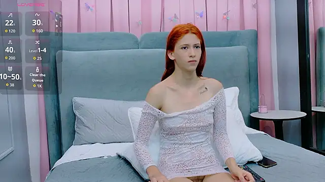 Julieth Lovee online show from February 9, 11:36 am