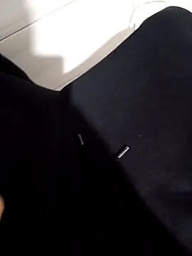 Snapshot of piccolo2002 chatting on January 15, 8:23 pm piccolo2002 online show from January 15, 8:23 pm