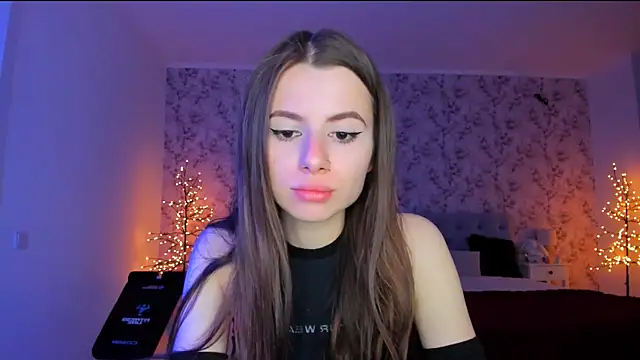 Hot Molly5 online show from May 17, 6:37 pm
