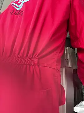 Snapshot of santiObrero chatting on March 17, 3:59 pm santiObrero online show from March 17, 3:59 pm