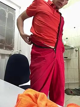 Snapshot of santiObrero chatting on March 20, 4:56 pm santiObrero online show from March 20, 4:56 pm