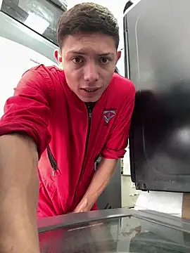 Snapshot of santiObrero chatting on March 27, 2:50 pm santiObrero online show from March 27, 2:50 pm