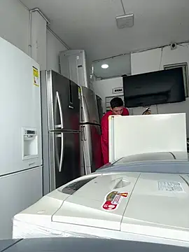 Snapshot of santiObrero chatting on March 31, 3:34 pm santiObrero online show from March 31, 3:34 pm