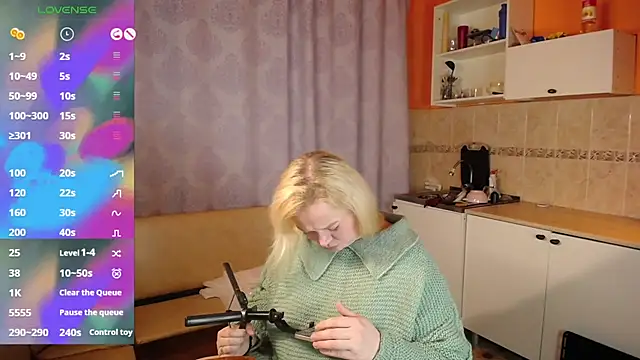 LisaWiliams online show from February 17, 4:13 pm