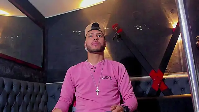 Snapshot of Angel_Villareal chatting on March 13, 4:30 am Angel Villareal online show from March 13, 4:30 am