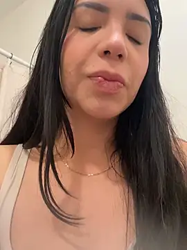 xbellaxenrqzx online show from April 8, 2:28 pm