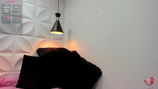 Snapshot of zaira_skinny chatting on March 6, 3:14 am zaira skinny online show from March 6, 3:14 am