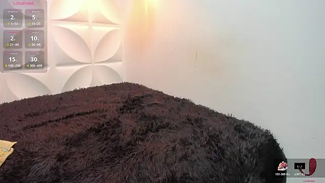 Snapshot of zaira_skinny chatting on March 14, 7:52 pm zaira skinny online show from March 14, 7:52 pm