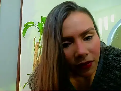 Tatiana bram  online show from January 18, 2:15 am