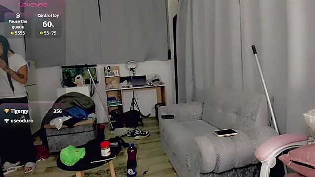 VictoriaHoneyy online show from May 17, 1:58 am
