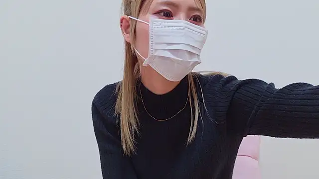 yumi0025 online show from March 27, 1:00 am