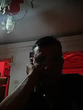 Snapshot of Juanstevan2724 chatting on February 22, 3:29 am Juanstevan2724 online show from February 22, 3:29 am