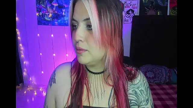 lunaa rayy420 online show from January 16, 8:18 am