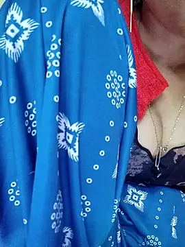 Snapshot of annugirl chatting on February 3, 9:47 am annugirl online show from February 3, 9:47 am