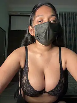 Snapshot of RadhikaHotty chatting on March 23, 5:28 pm RadhikaHotty online show from March 23, 5:28 pm