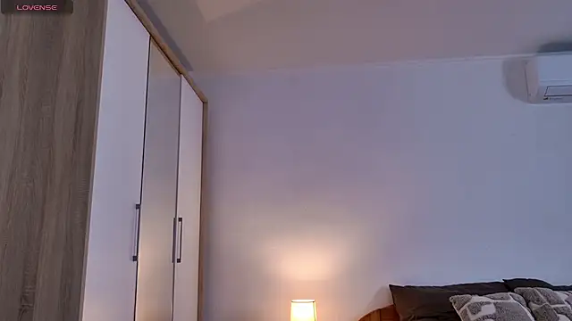 Snapshot of Miss_sindy11 chatting on June 26, 6:51 am Miss sindy11 online show from June 26, 6:51 am