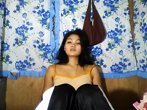 PinaySkinnyJust18 online show from May 10, 12:38 am