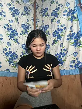 PinaySkinnyJust18 online show from May 18, 4:07 am