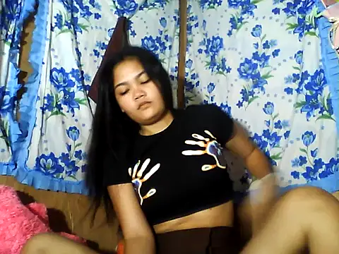 Snapshot of PinaySkinnyJust18 chatting on June 22, 9:34 pm PinaySkinnyJust18 online show from June 22, 9:34 pm
