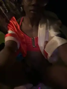 Snapshot of barracksbunny chatting on February 9, 3:54 am barracksbunny online show from February 9, 3:54 am