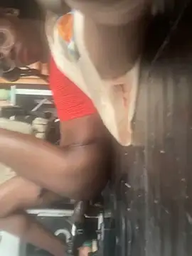 Snapshot of barracksbunny chatting on March 11, 3:51 pm barracksbunny online show from March 11, 3:51 pm