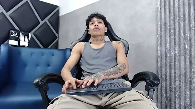 Dogan Renzo0 online show from February 7, 8:01 pm