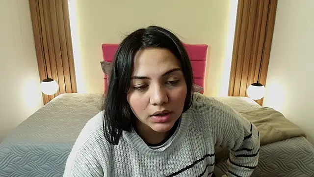 IvonneRoss  online show from May 12, 2:14 pm
