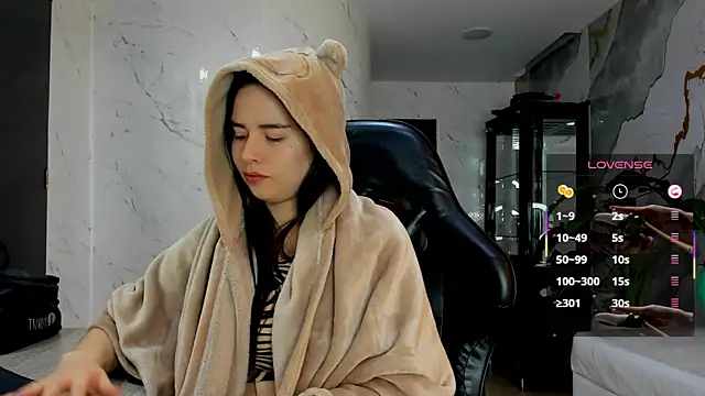 Snapshot of Qetsyah_tf chatting on March 22, 1:03 pm Qetsyah tf online show from March 22, 1:03 pm