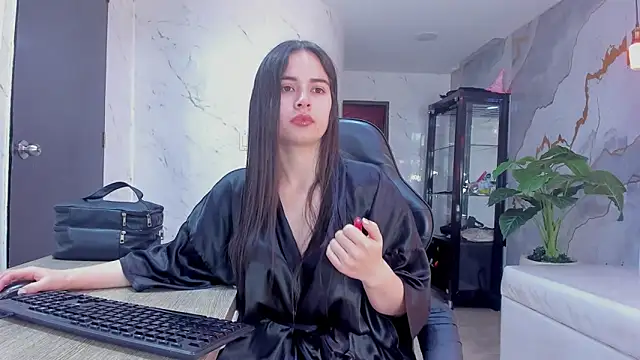 Snapshot of Qetsyah_tf chatting on April 1, 1:41 pm Qetsyah tf online show from April 1, 1:41 pm