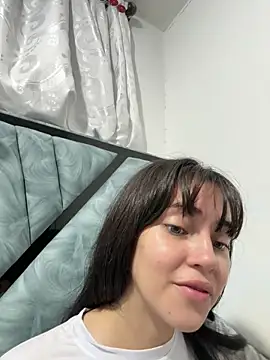 Snapshot of shopialove chatting on January 19, 2:26 am shopialove online show from January 19, 2:26 am