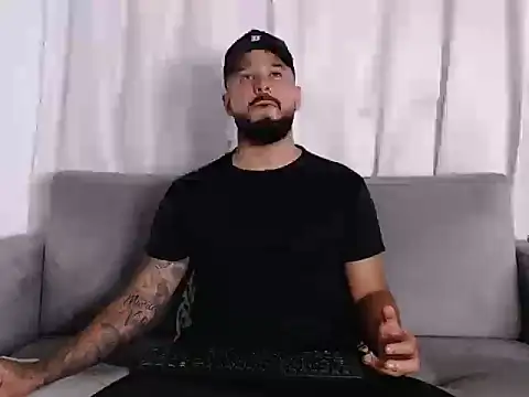 Handsomen69 online show from May 11, 11:46 pm
