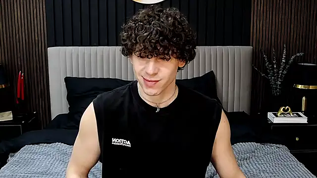 Snapshot of TylerGibson chatting on March 16, 3:34 am TylerGibson online show from March 16, 3:34 am