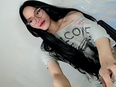 Urhotfucking veronica1 online show from May 7, 1:38 pm
