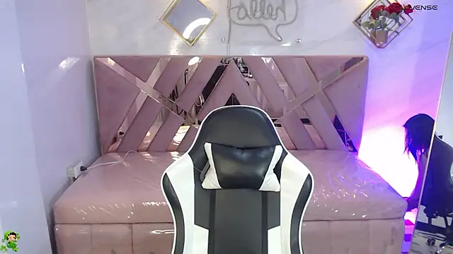 Melisa v online show from March 12, 8:15 pm