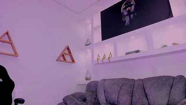 LunaVera21 online show from February 12, 1:06 pm