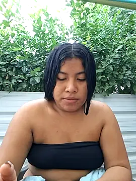 Snapshot of Sweet-Dirty-Storm chatting on April 13, 2:33 pm Sweet-Dirty-Storm online show from April 13, 2:33 pm