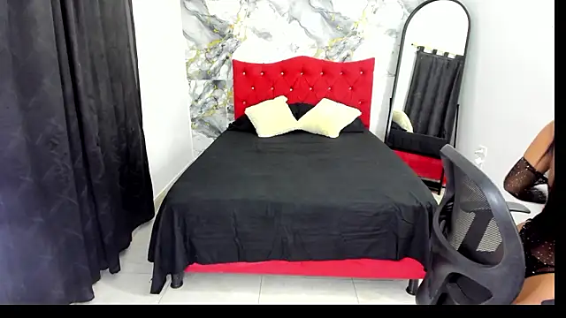 Snapshot of valeri_16 chatting on February 26, 12:53 am valeri 16 online show from February 26, 12:53 am