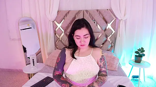 KathiaJenner online show from March 5, 12:12 pm