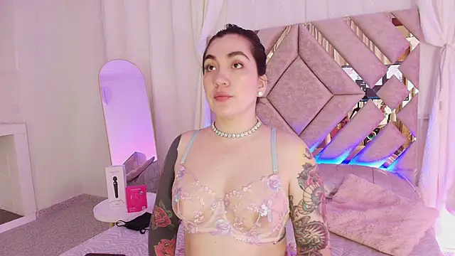 KathiaJenner online show from May 16, 10:36 am