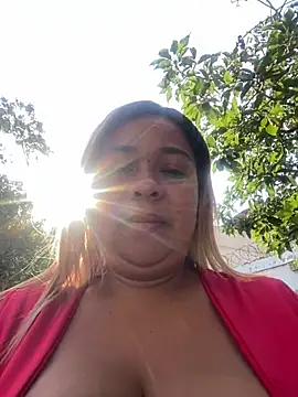 Snapshot of veronica414 chatting on March 26, 12:22 pm veronica414 online show from March 26, 12:22 pm