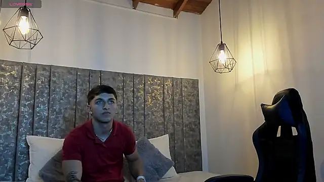 Snapshot of Calvin_Hunter chatting on March 8, 5:00 am Calvin Hunter online show from March 8, 5:00 am