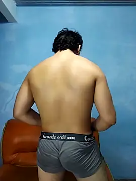 AxelWhitte online show from February 14, 7:10 pm